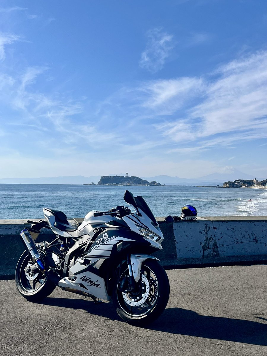 海と空 とあ | KAWASAKI Ninja ZX-6R 空と海とバイクの色が合いすぎてる