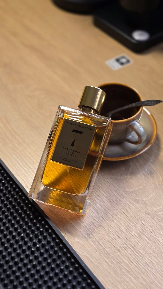 #رابطة_عشاق_العطور 
إنّكَ إن أويتَ إلى الله، فإنّكَ تأوي إلى ركنٍ شديد 🤍