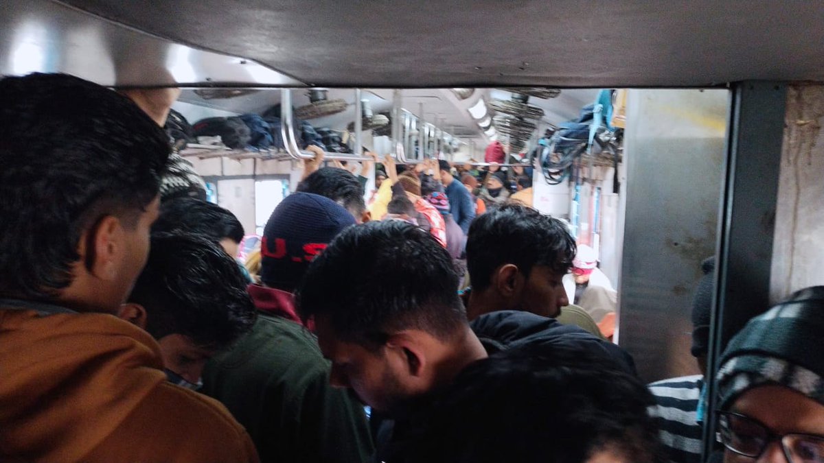 <a href="/drm_dli/">DLI Division NR</a> <a href="/GM_NRly/">GM Northern Railway</a> 
 कुरुक्षेत्र जींद दिल्ली एक्सप्रेस 14023/24 को कुछ दिन ICF रैक से चलाया गया, इससे यात्रियों को राहत मिली। अब इसे  फिर 8 car  ke DEMU रैक से संचालित किया जा रहा है, इसमें पैर रखने की जगह नहीं होती। कृपया इसे ICF या 12 car  MEMU रैक से चलाया जाए। दृश्य संलग्न है