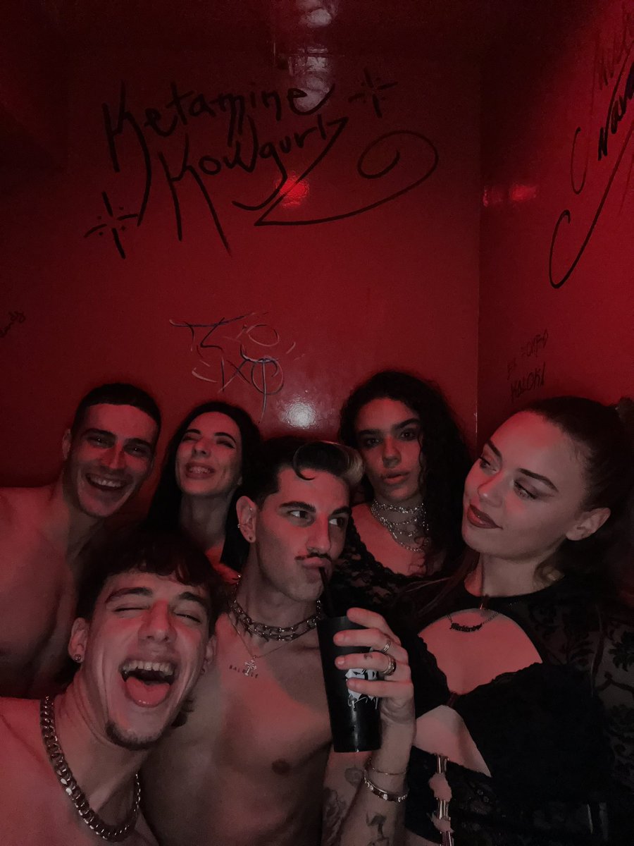 mxortesv's tweet image. about yesterday night ⛓️‍💥❤️‍🔥