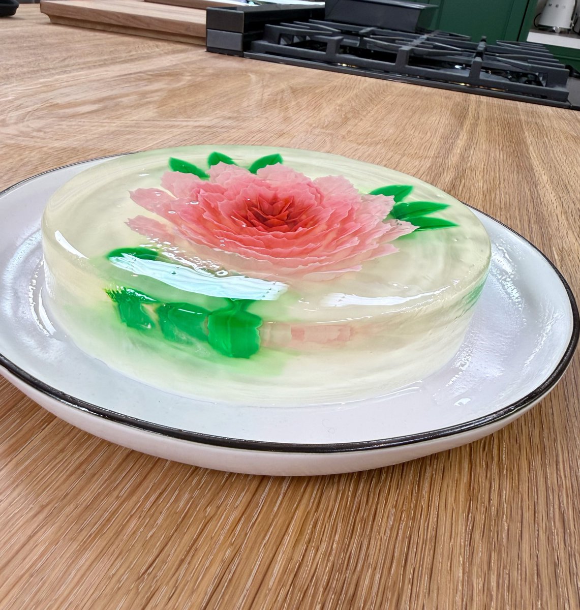 RosannaPansino's tweet photo. Made Jelly Flower for the 1st time! So beautiful and tastes like coconut. 🥥 😋 https://t.co/qx0ciXwR8r