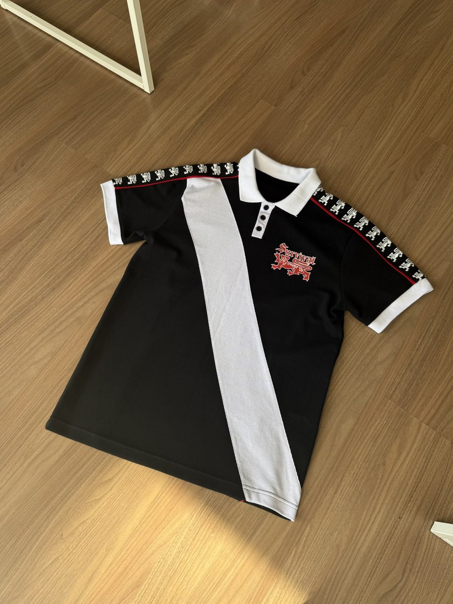 whodatmig's tweet photo. vazou a terceira camisa https://t.co/S8OdGZfkfE