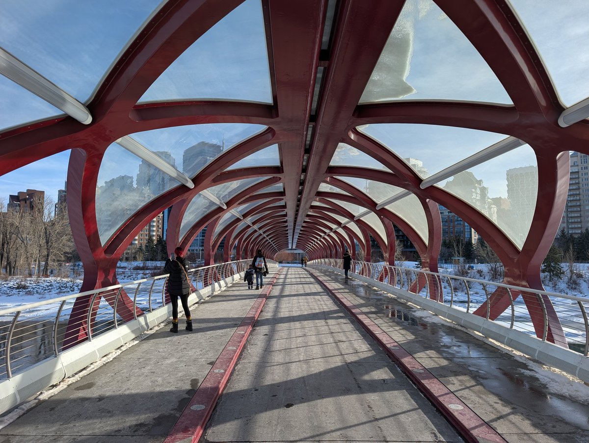 KoraSkyscraper's tweet photo. Peace Bridge, Calgary https://t.co/oSdIqVuES4