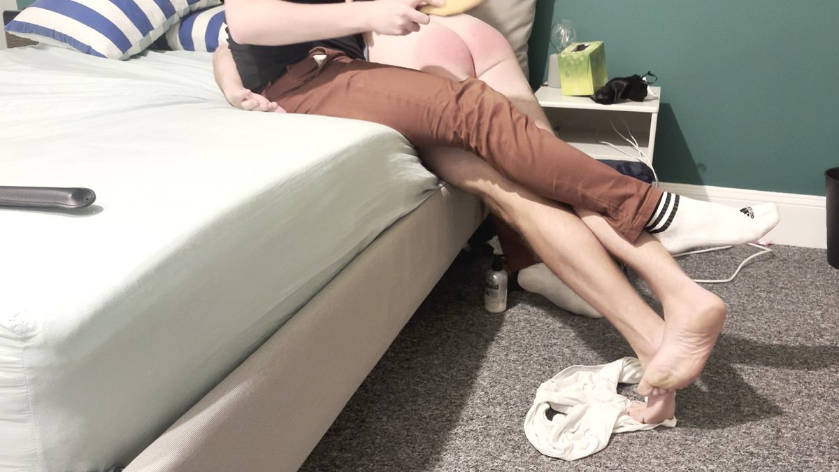 I had a lot of fun having switchfun from <a href="/whappz/">Whappz - Find Men Into Spanking</a> over my knee for a spanking last month. I made sure he left for his train with a well spanked bottom