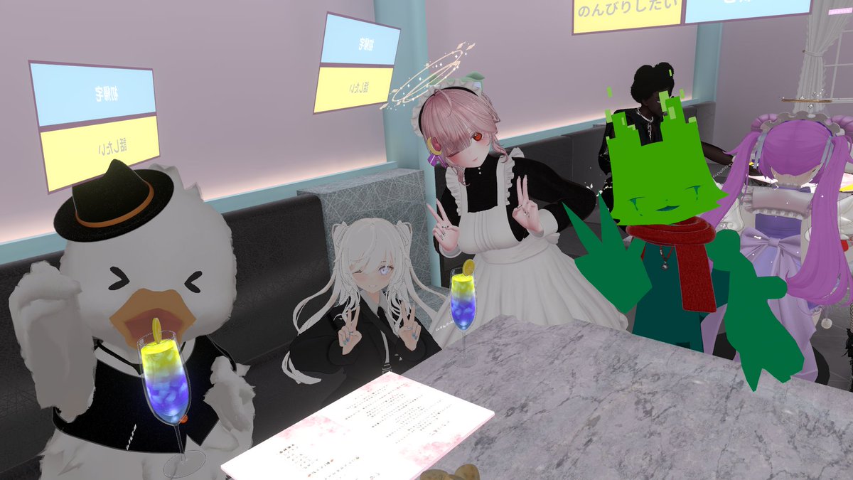 coco_monta's tweet photo. 今回は2回目のぷるとわっ！に行ってきました～
って思ったら写真一枚見切れてるじゃないか…！
なぜ撮ったとき気づかなかった…
それはそうと今回も楽しかったです
アフターにもお邪魔したんですけど、年明け後も絶対に来よう！っていう会話をお客さんとしました
よいお年を！
#vrc_pourtoi https://t.co/fbRWVktrTC