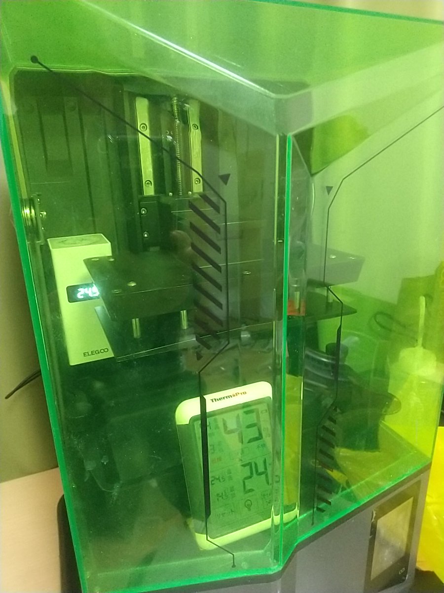 テセ松 tweet media