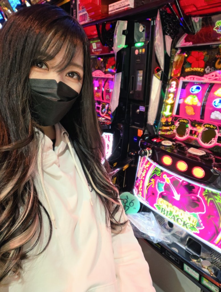 【スロット】❣️４(６)台まとめ売り❣️【送料無料】まとめ購入時バラ売り‼️ 稼働終了✨ 負けたけど楽しかったです❣️ 明日から1/1の23時まで 38