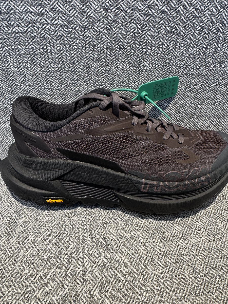 Dogs275's tweet image. 2025アパレルベストバイ

1,アコンカグアジャケット:マウンテンライトと合わせると寒い所でもいける。携帯性抜群。
2,CMF ショーツ:Grip swany一強を崩した逸品
3,Nothomme ハーフジップ:コスパ最強。旅行も農地行く出張もこれあればOK。
4,Hoka mafate X:デザインとクッション性が良い。v