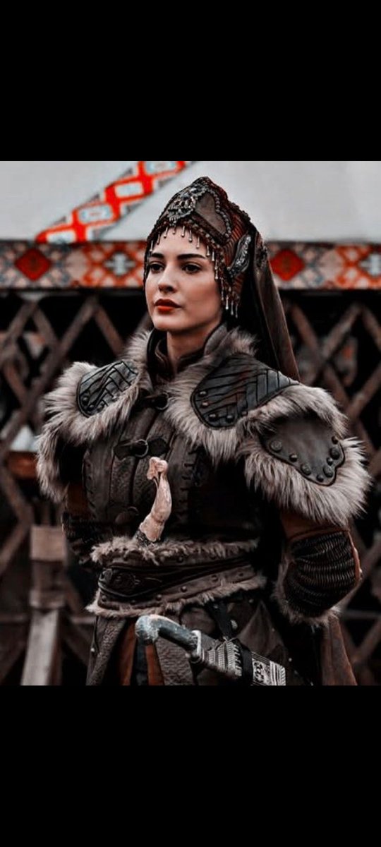 aze96005's tweet photo. @KurulusDizisi @atvcomtr @bozdagfilm Devlet analar🐺👑
#KuruluşOrhan #MalhunHatun #NilüferHatun #Malnil https://t.co/Ijb8S2DKJr