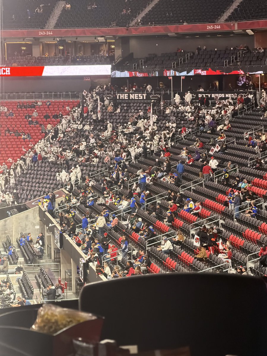 NeilSullivan72's tweet image. Dear @sportology here is the problem with the @AtlantaFalcons . Here it is in a picture. The Falcons inside fan  club the #birdsnest declare a “white out “ where the only people wearing white are the opposing team and the Falcons “super fans” @espn
