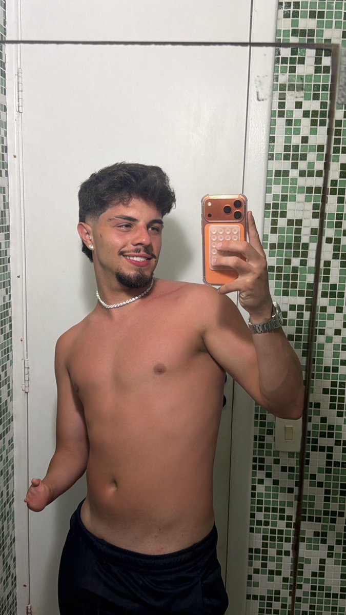 vitor vecchi tweet media