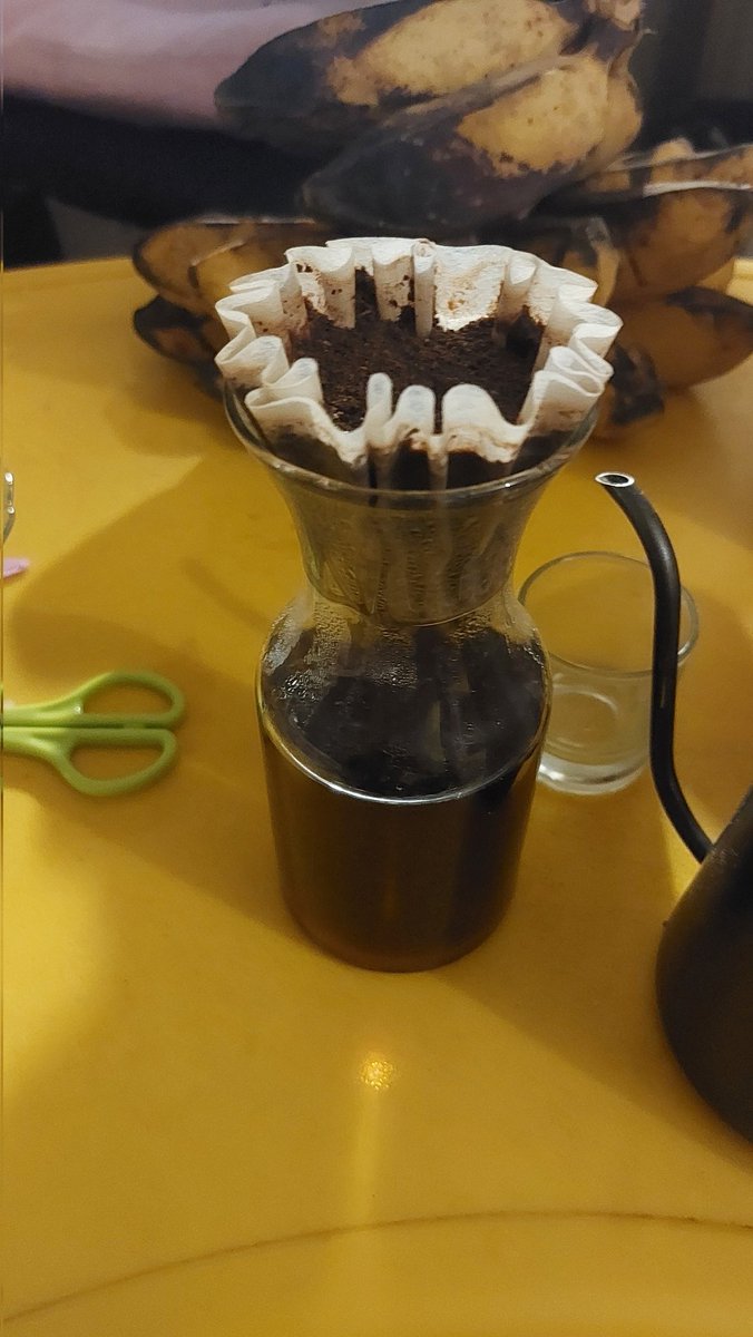 Waktu ngopi bagian pake apapun yang penting jadi