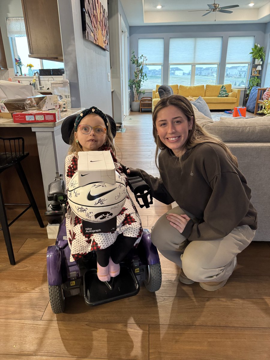 Shellrock2310's tweet image. Our girl has been so spoiled by @deal_addie this Christmas! #ZoeyLife