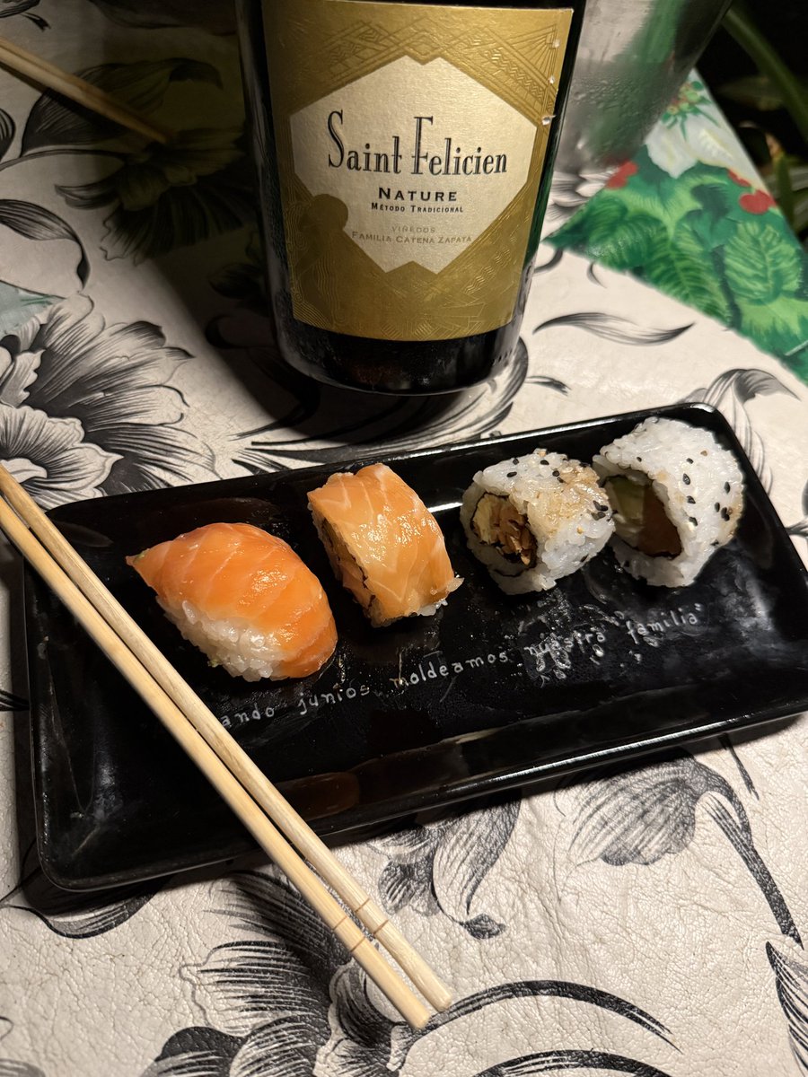 codeguin69's tweet image. Sushi Night.