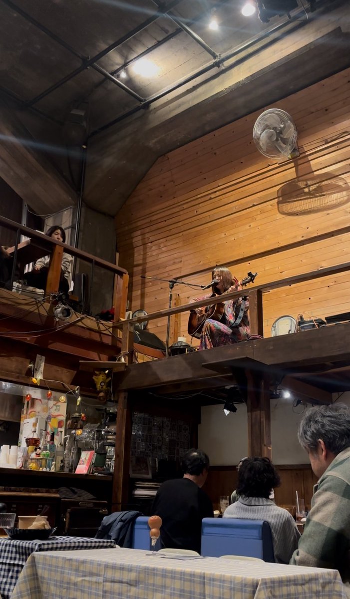 昨日はハポンの2階から歌う貴重な経験をできました。
聴いてくださった方、ありがとうございました🙇‍♂️
もし動画を撮ってくださっている方がいましたら、送っていただけると嬉しいです🙏