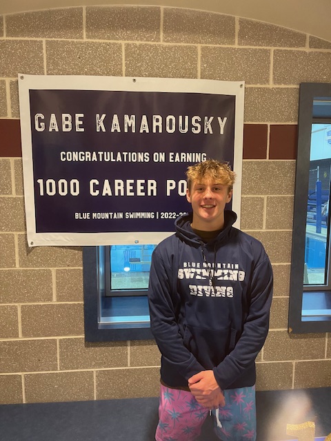 BMSDAthletics's tweet photo. Monday Dec 29th, Blue Mountain High School Swim and Dive Team competed against Marian Catholic..
Here are the scores:
GIRLS
BMHS - 137
Marian - 33

BOYS
BMHS - 112
Marian - 38

Gabe Kamarousky, today achieved his 1,000th point at this meet!! https://t.co/qNhaHtJ7Hd