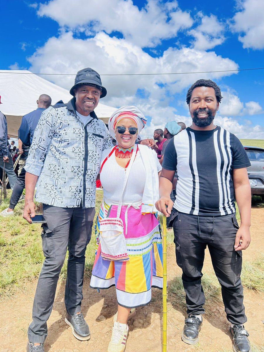 MazingisaAmanda's tweet image. Yeey Kumandi Kulo Godlimpi