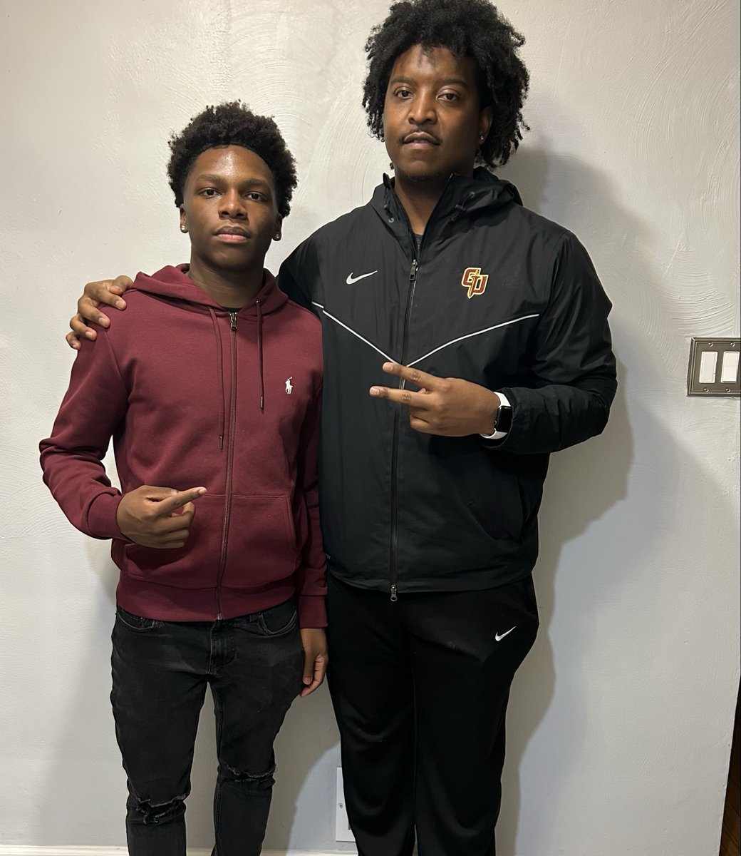 Zion0_Hauser's tweet photo. Thank you @SheriffWoody13 for the  home visit. Had a great time, look forward to are next conversation !! @Dooderzs3 @CoachFuture412
@usofootball @Evolve7v7 @210ths @wpialsportsnews @WPIAL_Insider
@PA_TodaySports @RButschle @RoboLeonard @coachjaturner 
@CoachGF628 @CoachDempsey8 https://t.co/mimlyNQcPV