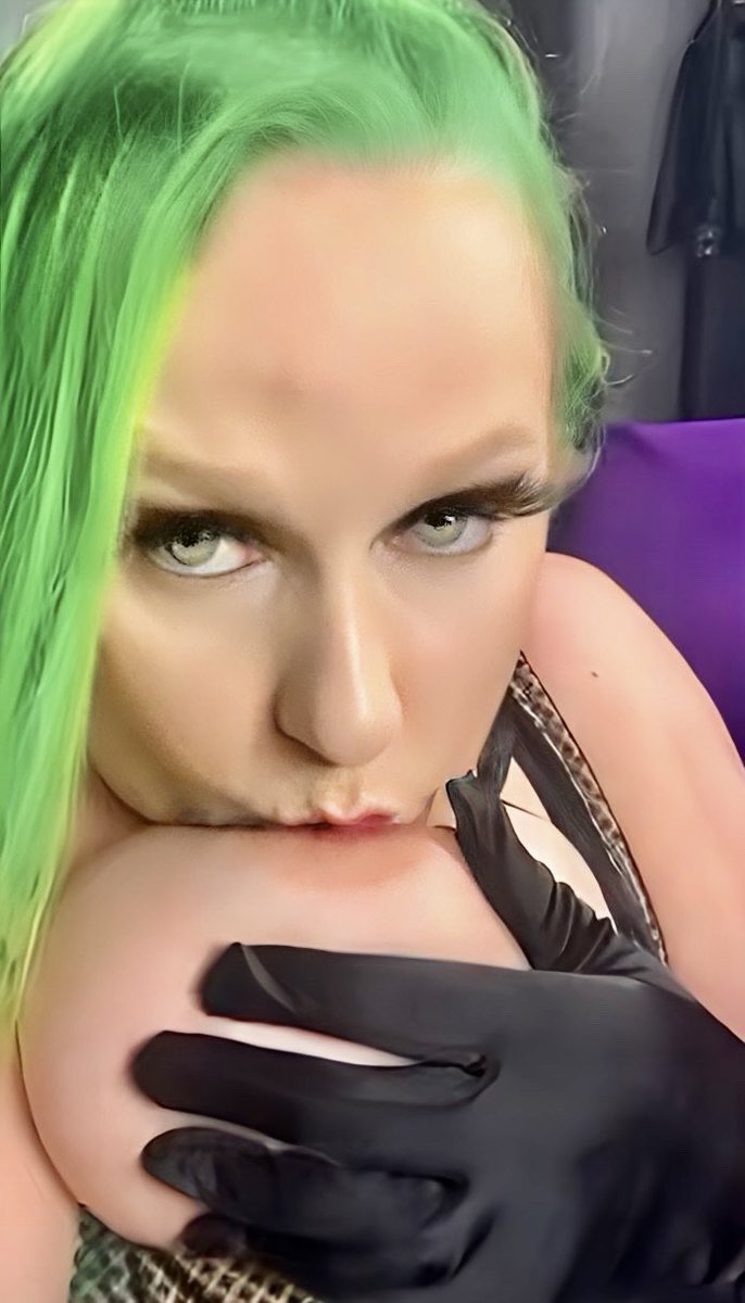 Love Looking At Myself Licking and Sucking My Tits! #melonmonday