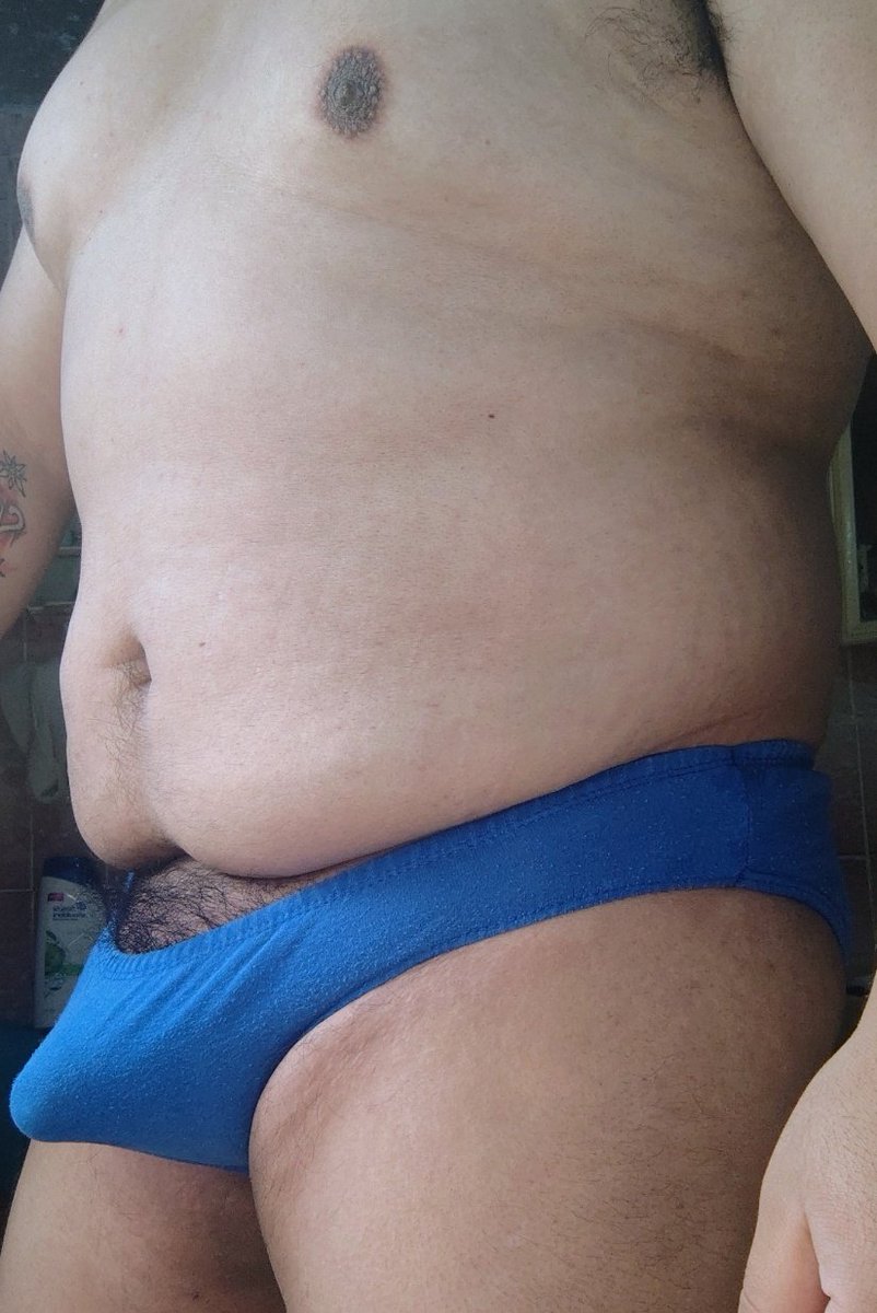 Panda_Shiny02's tweet photo. Qué tal está trusa azul polo??

Rt RT RT 

#bigboy #gordito #trusa #calzon #pelos #bush #belly #panza #chubby #cub #gaychubby https://t.co/1I0PuowLuL