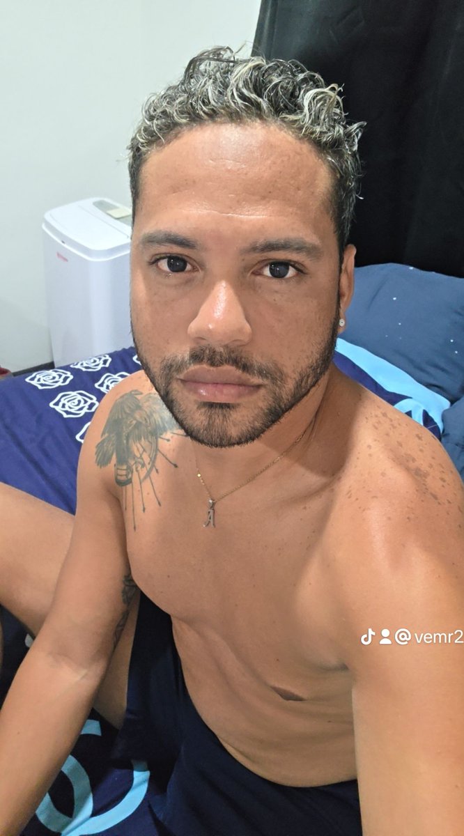 M2020victor's tweet photo. Buena Noche 🌠 https://t.co/LppryNqYVT