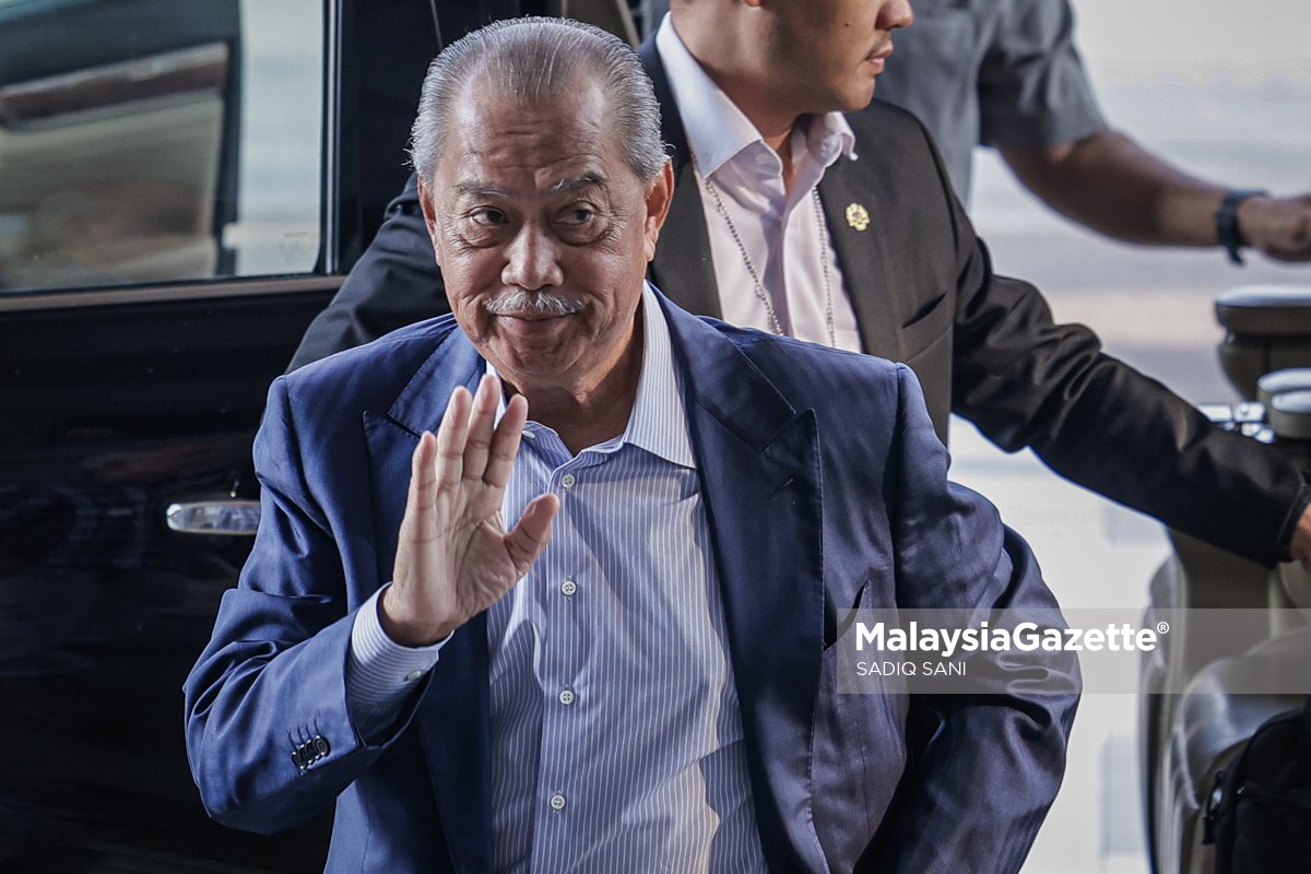 Saya telah membuat keputusan untuk meletakkan jawatan sebagai Pengerusi Perikatan Nasional (PN) berkuat kuasa mulai 1 Januari 2026. 

Saya mengucapkan terima kasih kepada semua kepimpinan PN yang telah memberikan sepenuh sokongan kepada saya selama saya memimpin PN sejak