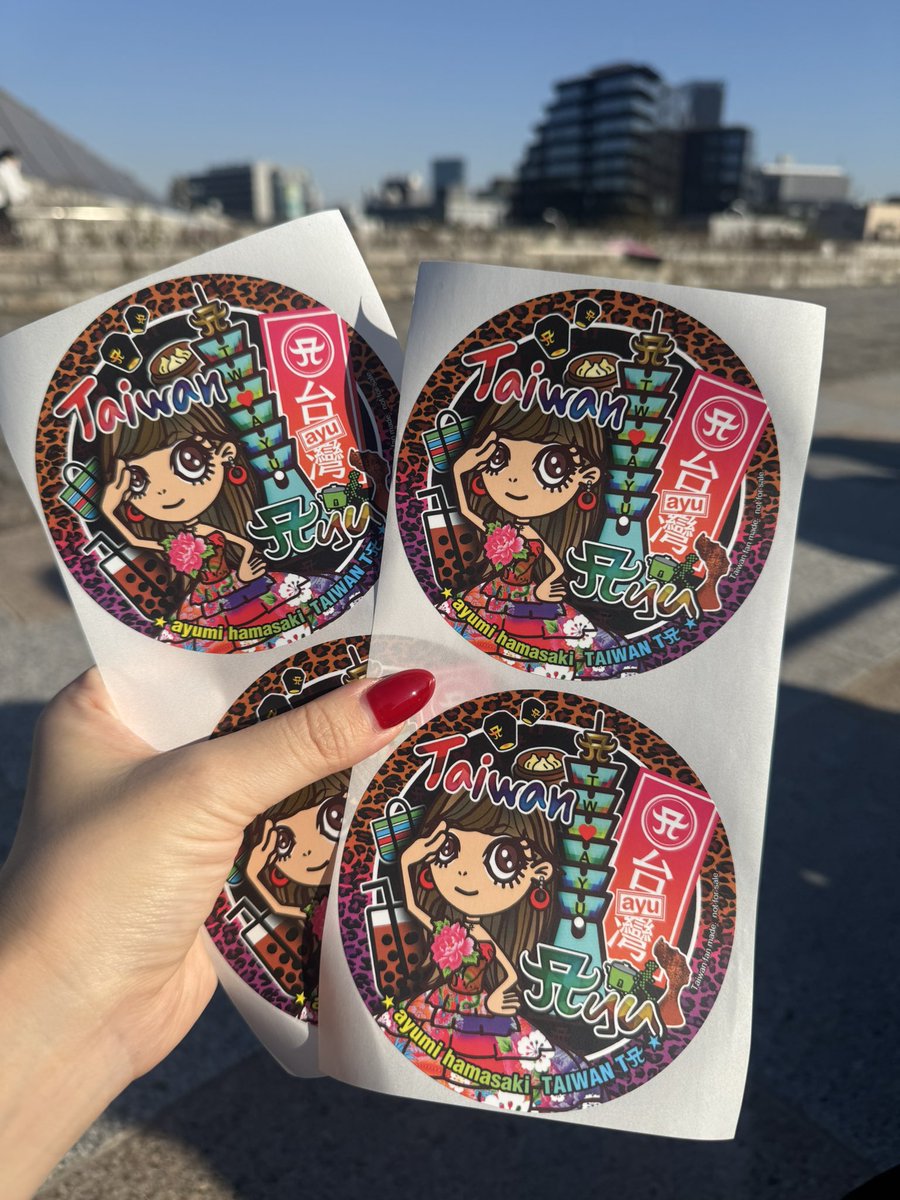 グッズ列並んでたら【台湾TA】の方が、ステッカーくれた❤️ 可愛い