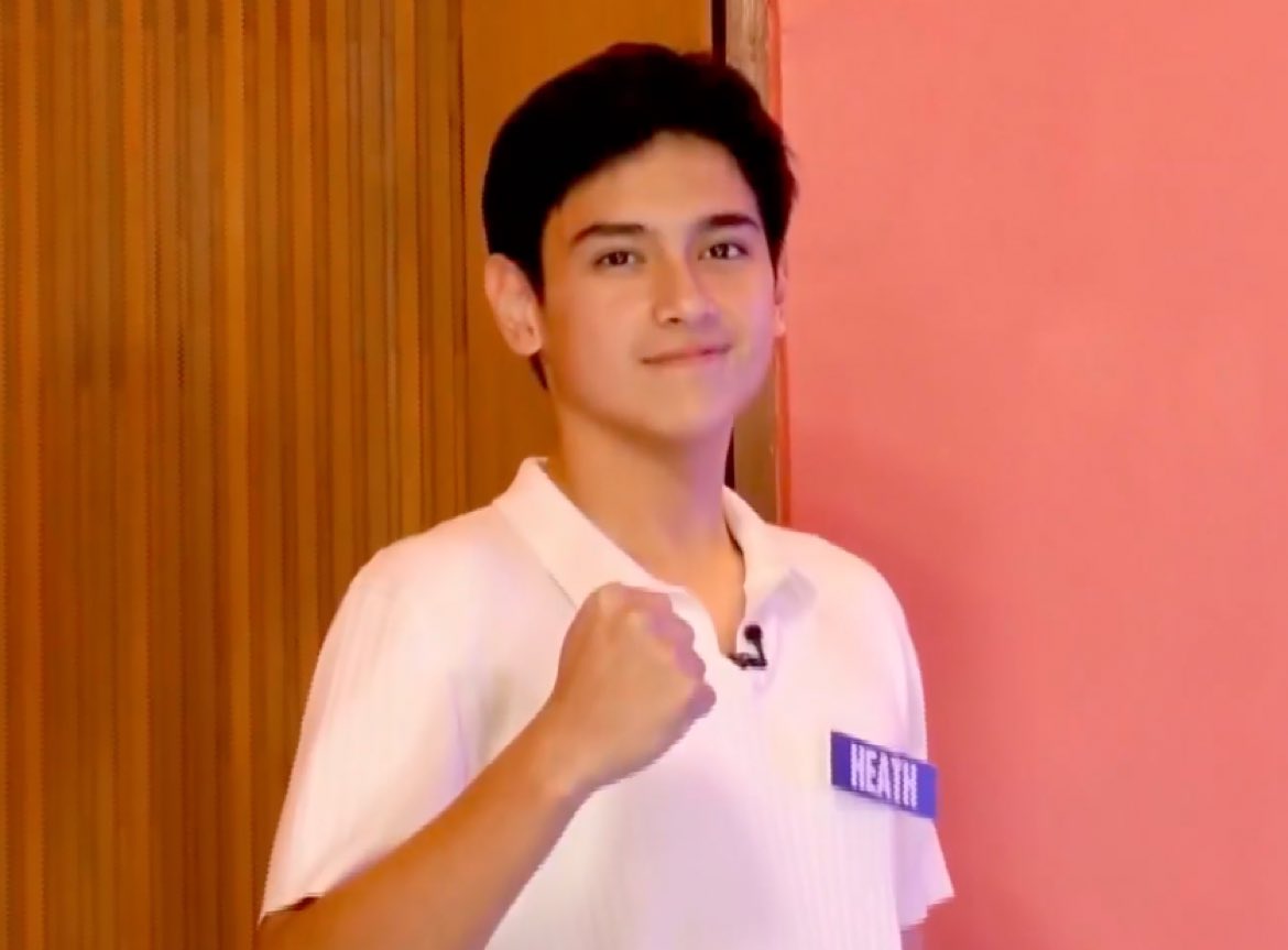 .•* leo tweet media