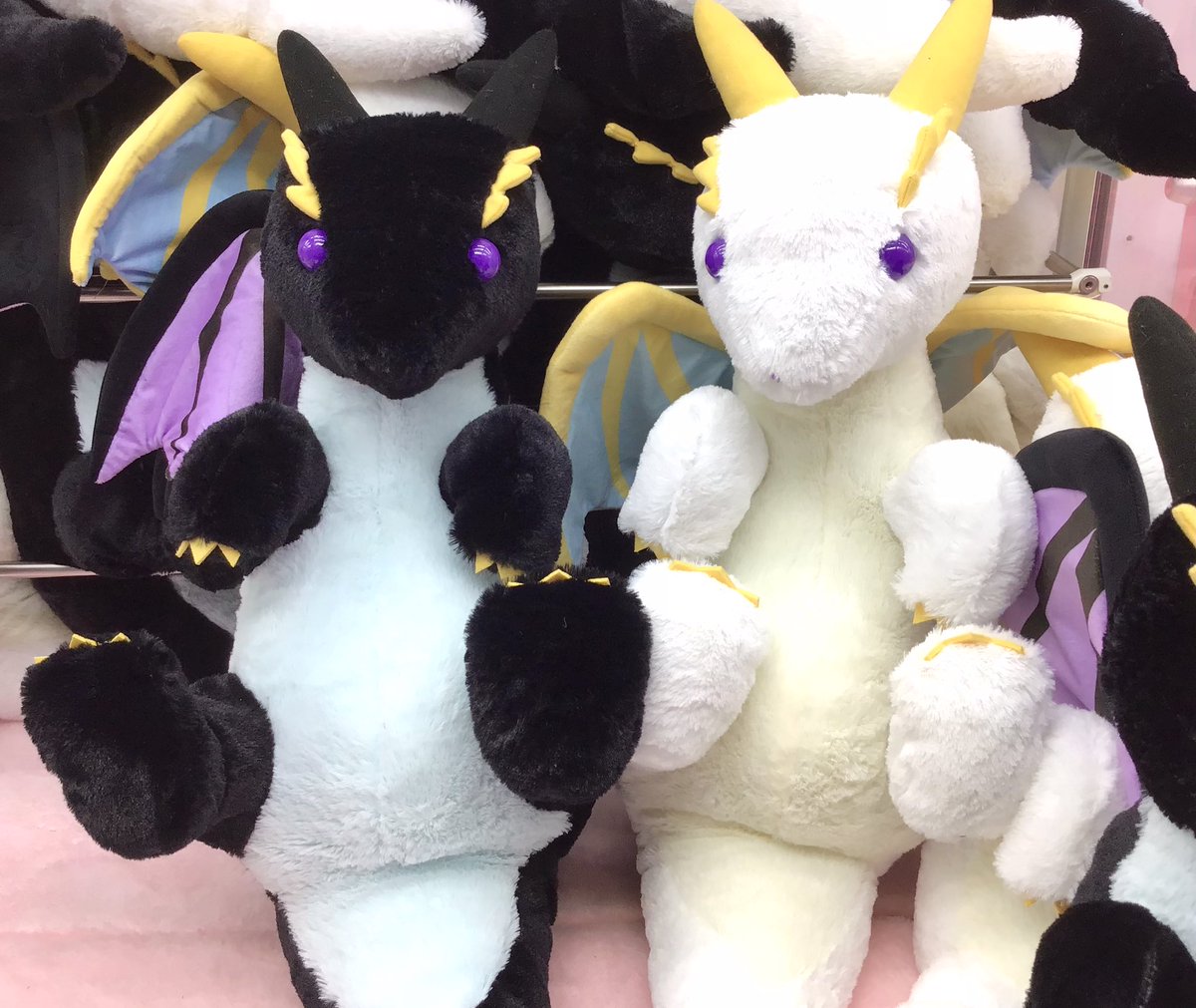 ドラゴンのひゅルルン　ウルトラBIG ST 6体ぬいぐるみセット ≪12月の新商品≫ドラゴンのひゅルルン -NEW ITEM！｜アミューズ最新情報