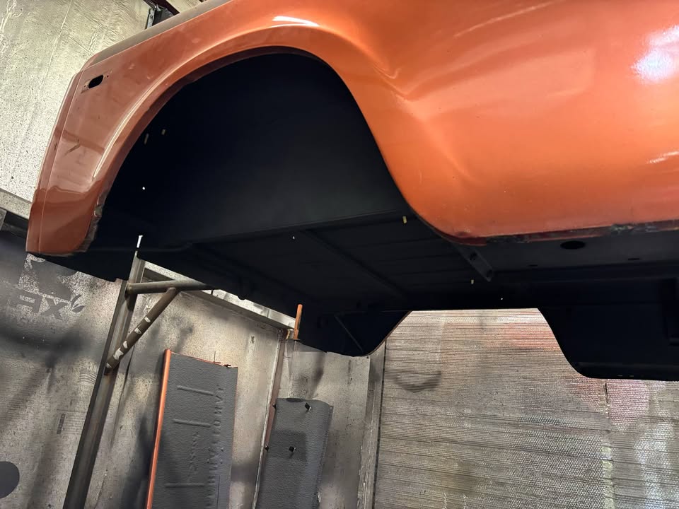 LizardSkin_'s tweet image. Repost from IH Parts America 🔥 The team finished LizardSkin application on this beautiful Scout 800! Protecting the interior and getting one step closer to hitting the road. Always great to see LizardSkin in action on restoration projects like this.