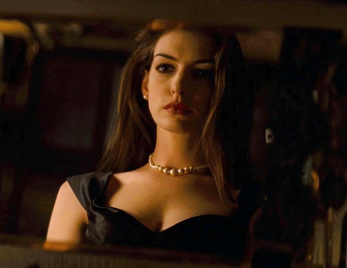 NolanAnalyst's tweet image. Christopher Nolan’s Catwoman.