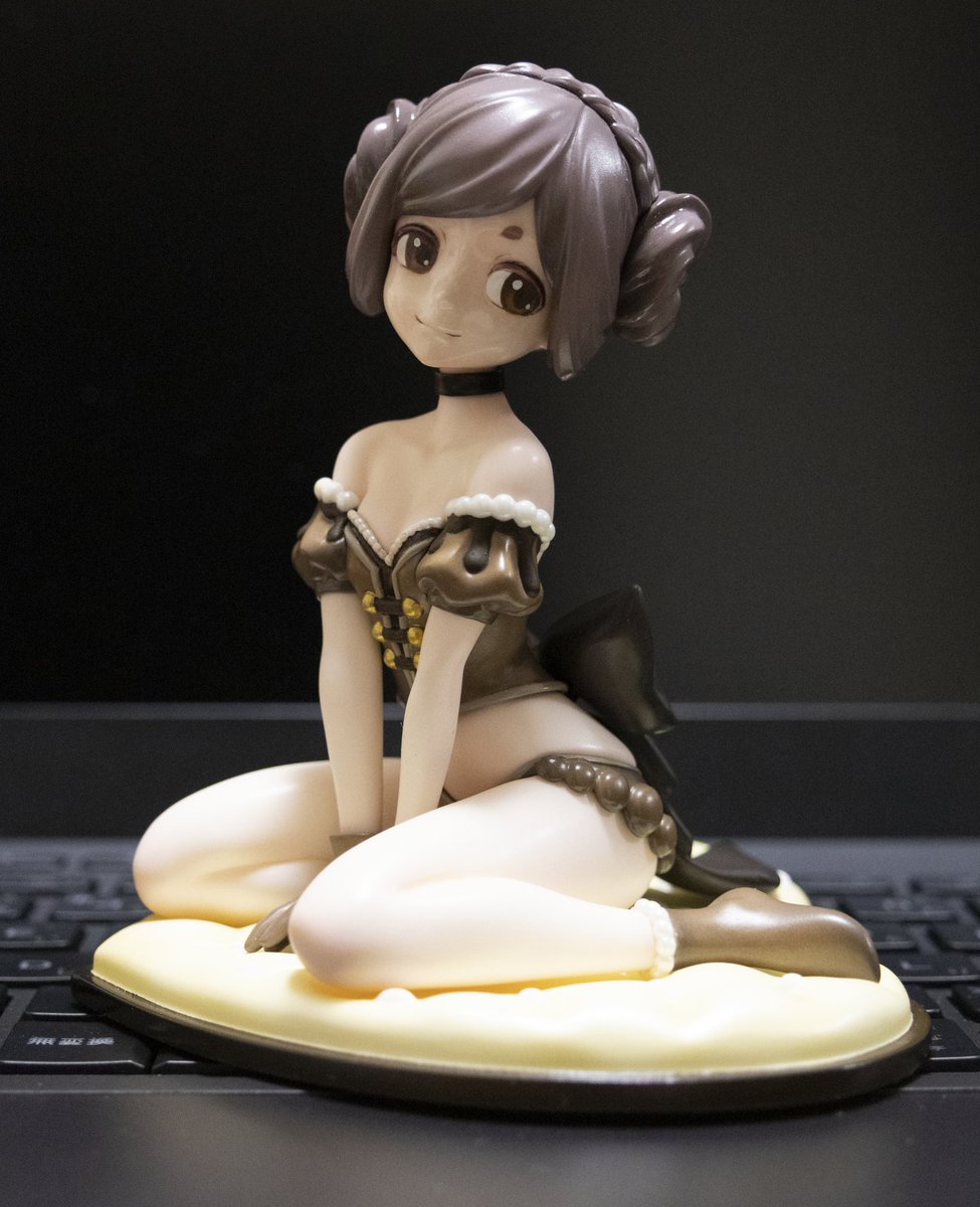 ショコシェリー塗ろうの会お疲れさまでした。
改めて自宅で組んでみました。
残すは艶調整とお化粧、白目の影など
3月のカラットで展示予定なのでそれまでに仕上げます！