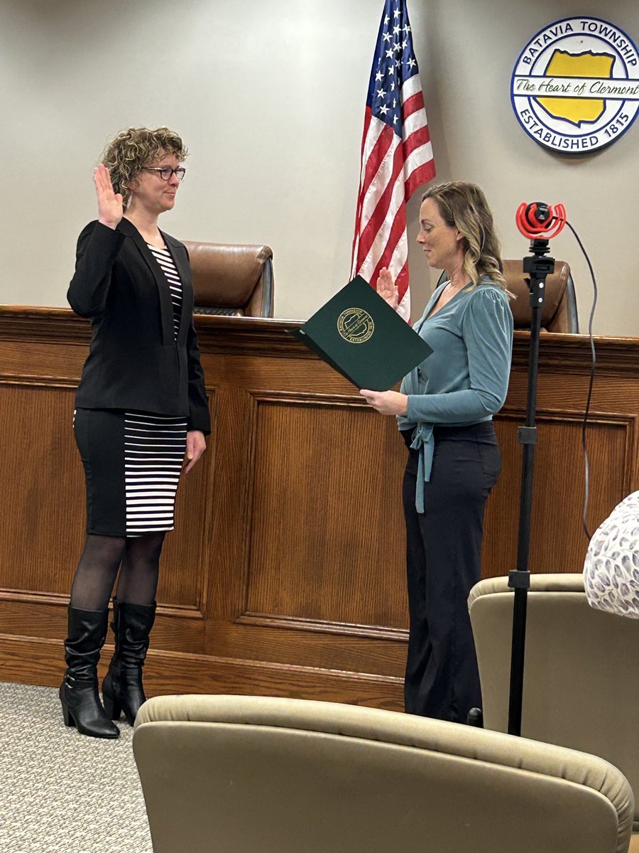 Tonight I had the honor of swearing in my friend Danielle Wessel as the newest Batavia Township Trustee! Intelligent, driven, compassionate, and community-focused—and a fellow nurse. 🩺 A nurse swearing in a nurse! Congrats, Trustee Wessel! 🎉