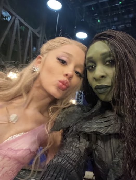 Ariana Grande Today ꕤ tweet media