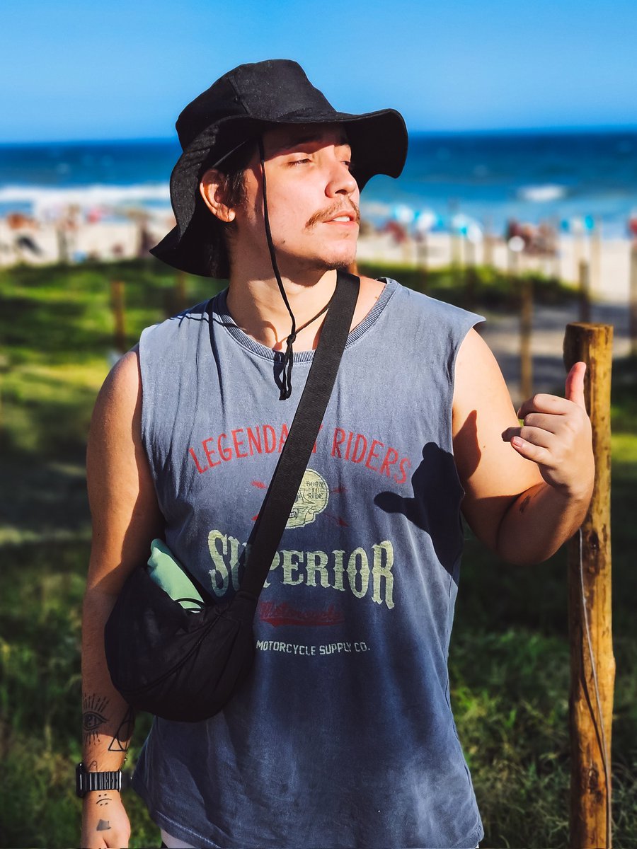 eusindim's tweet image. ai que horror o verão