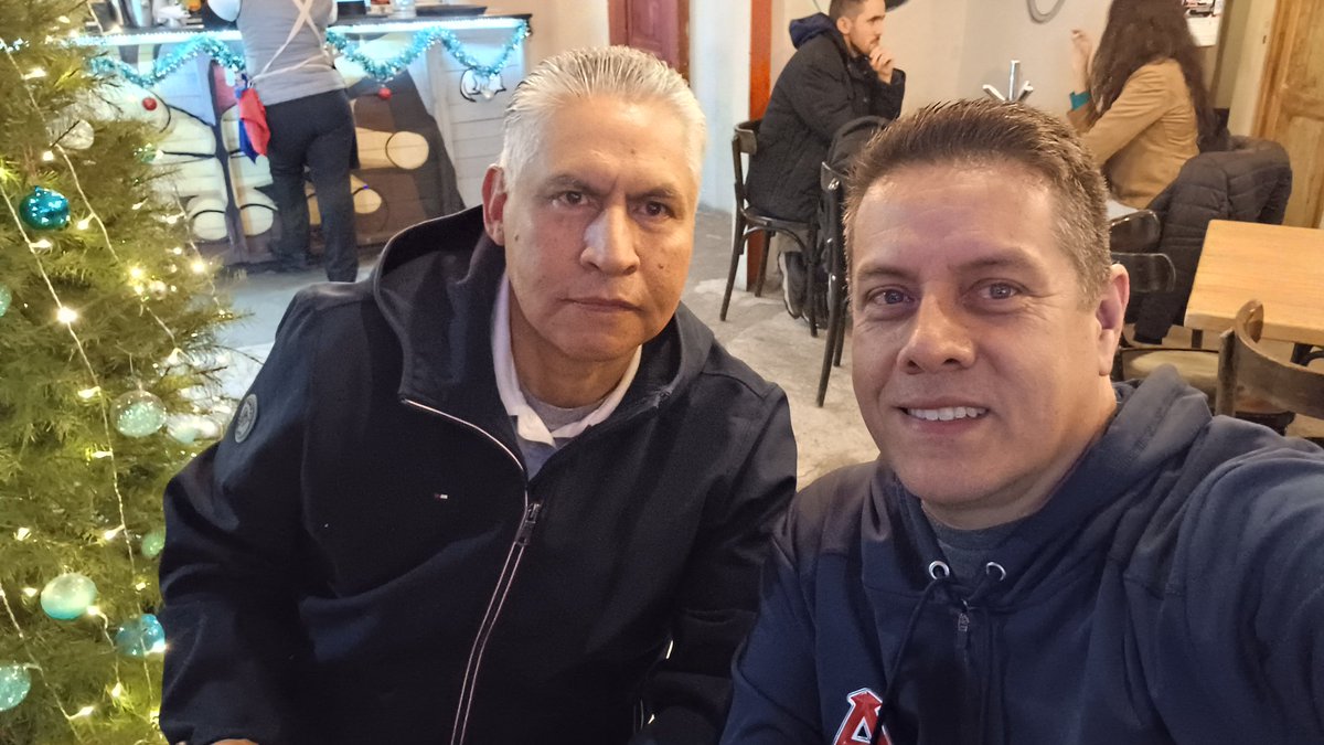 Emmanuel Rustrián tweet media