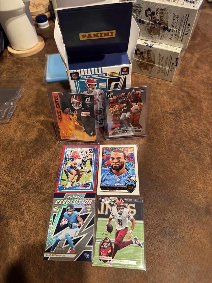 Picked up a single blaster on my way home from work <a href="/CardPurchaser/">Card Purchaser</a> grade it or sell it raw?