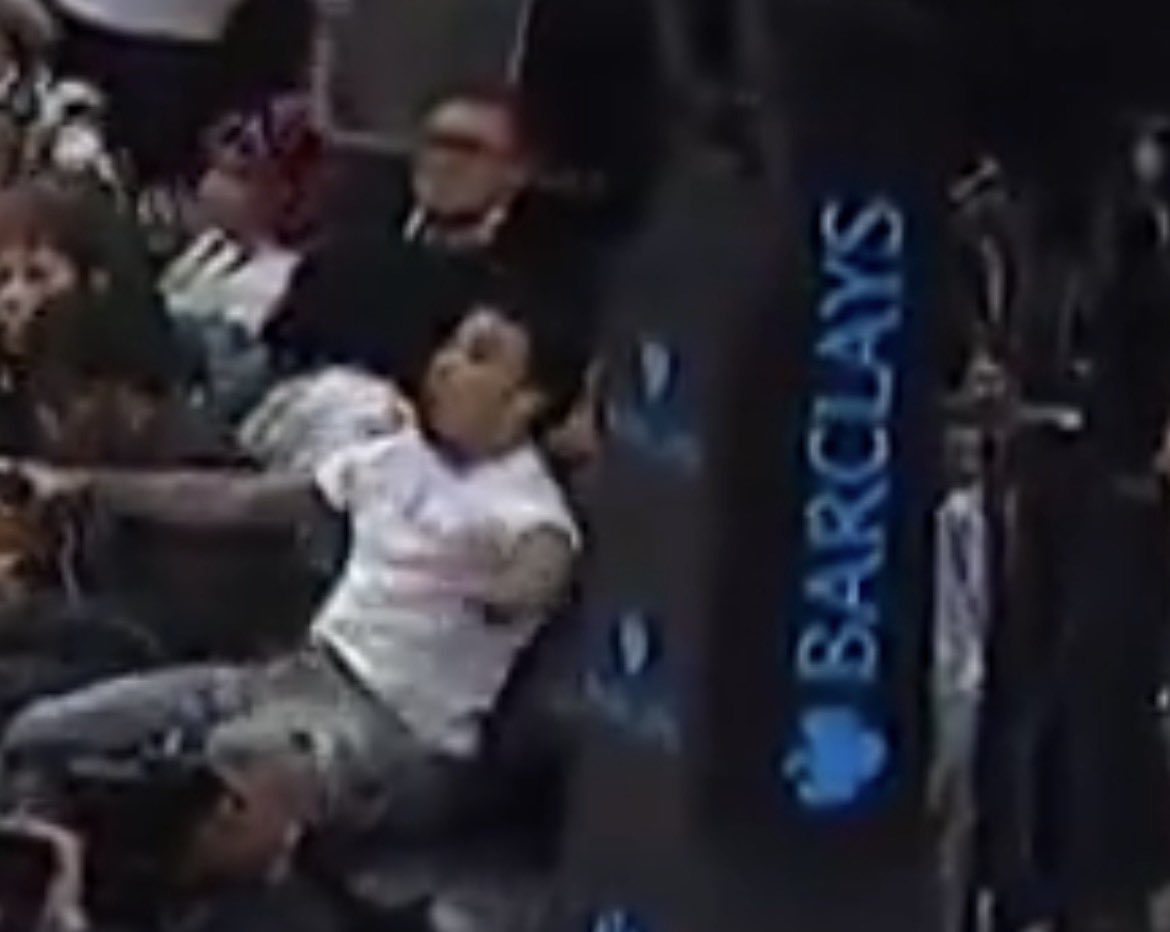 throwupfive tweet media