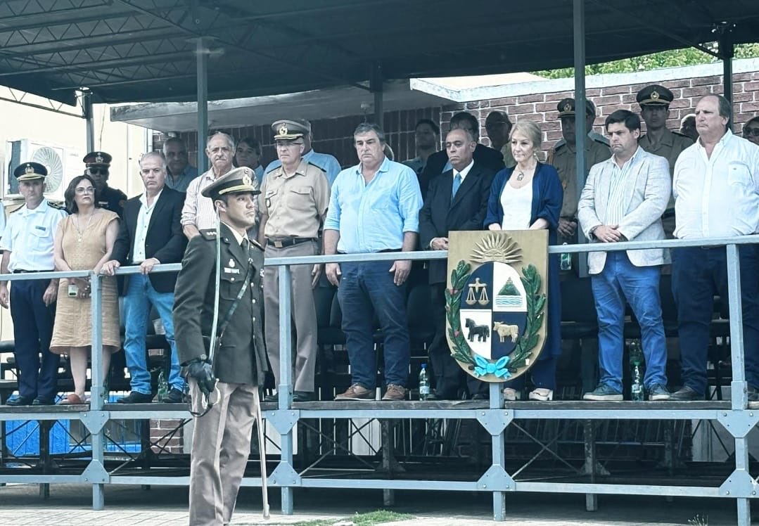 sergiobotana's tweet image. En los 150 años de Sarandi del Yi. Emocionante homenaje a un pueblo de enorme historia, q ha aportado al Uy lo máximo de la poesía gauchesca y q gracias a las nuevas rutas (6y14), será un gran centro social y económico en el centro este del país. ⁦@falgorta⁩
