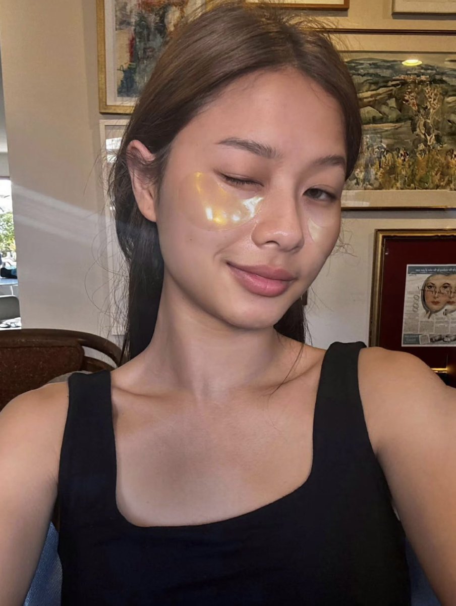 picschristy's tweet image. me when im perfect :