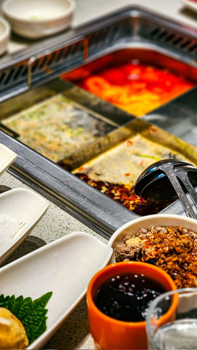하이디라오 최애 3
토마토탕 목면두부 날치알복주머니