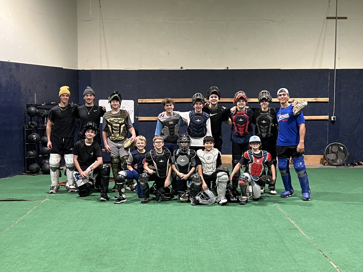 Anson Aroz tweet media