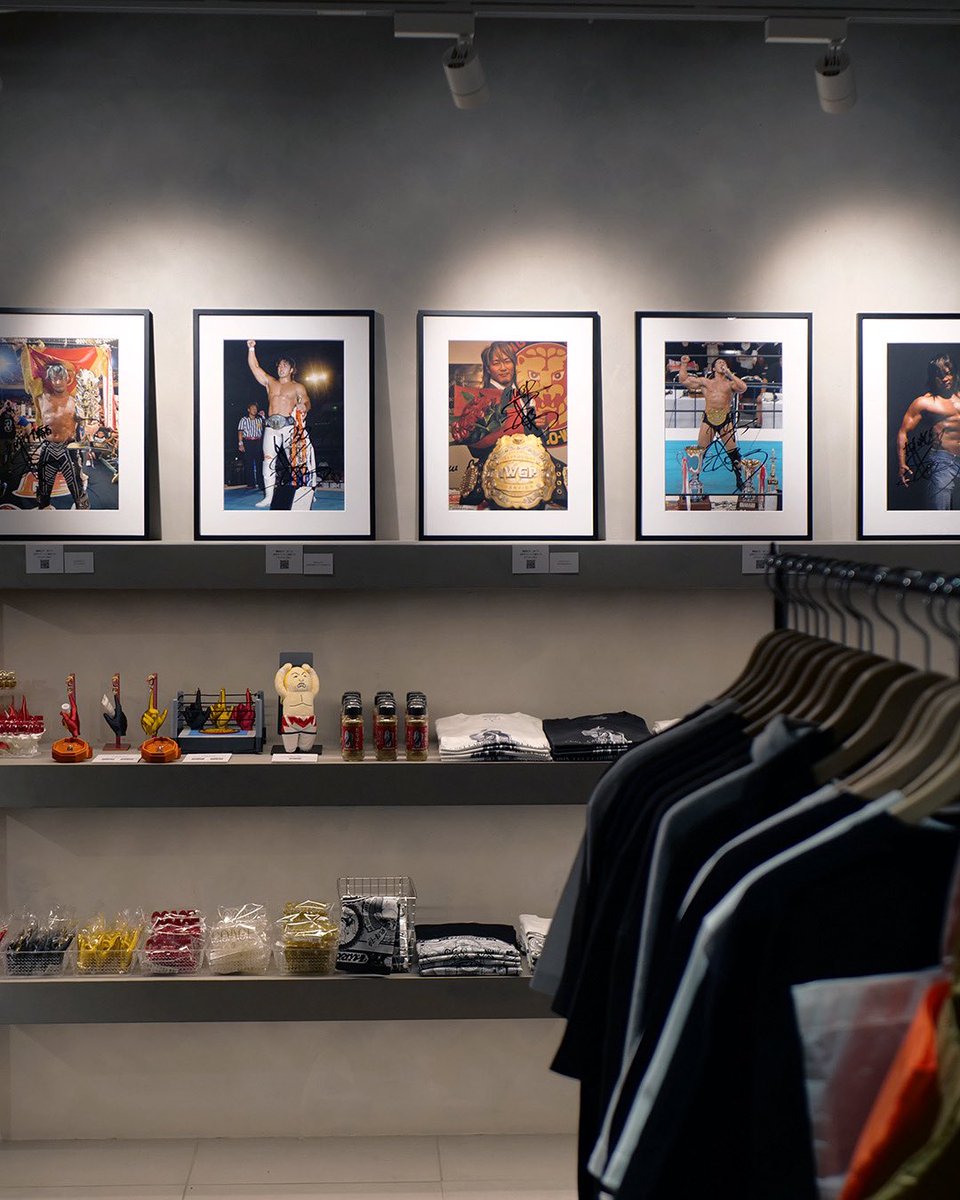 kinetics_tokyo's tweet photo. “THE ACE FOREVER” HIROSHI TANAHASHI
Retirement Tribute Exhibition in Kinetics

本日POP UP開催されております。

#tanahashi #棚橋弘至 #njpw1972 #kinetics https://t.co/qk4X0vUpBr