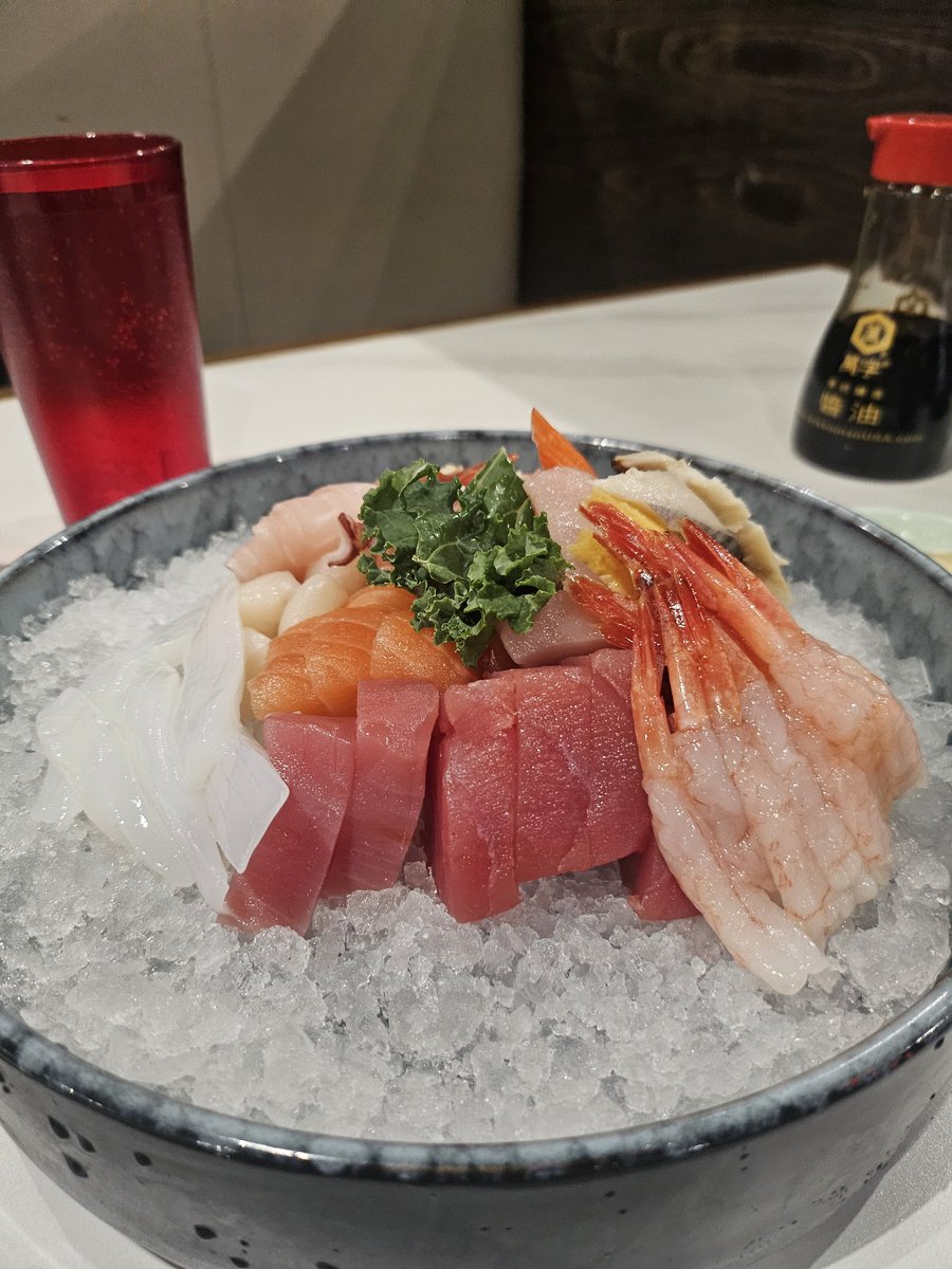 oceanlee4's tweet photo. Ayce in hana sushi
Delicious!!! https://t.co/Ye54Akm1aS