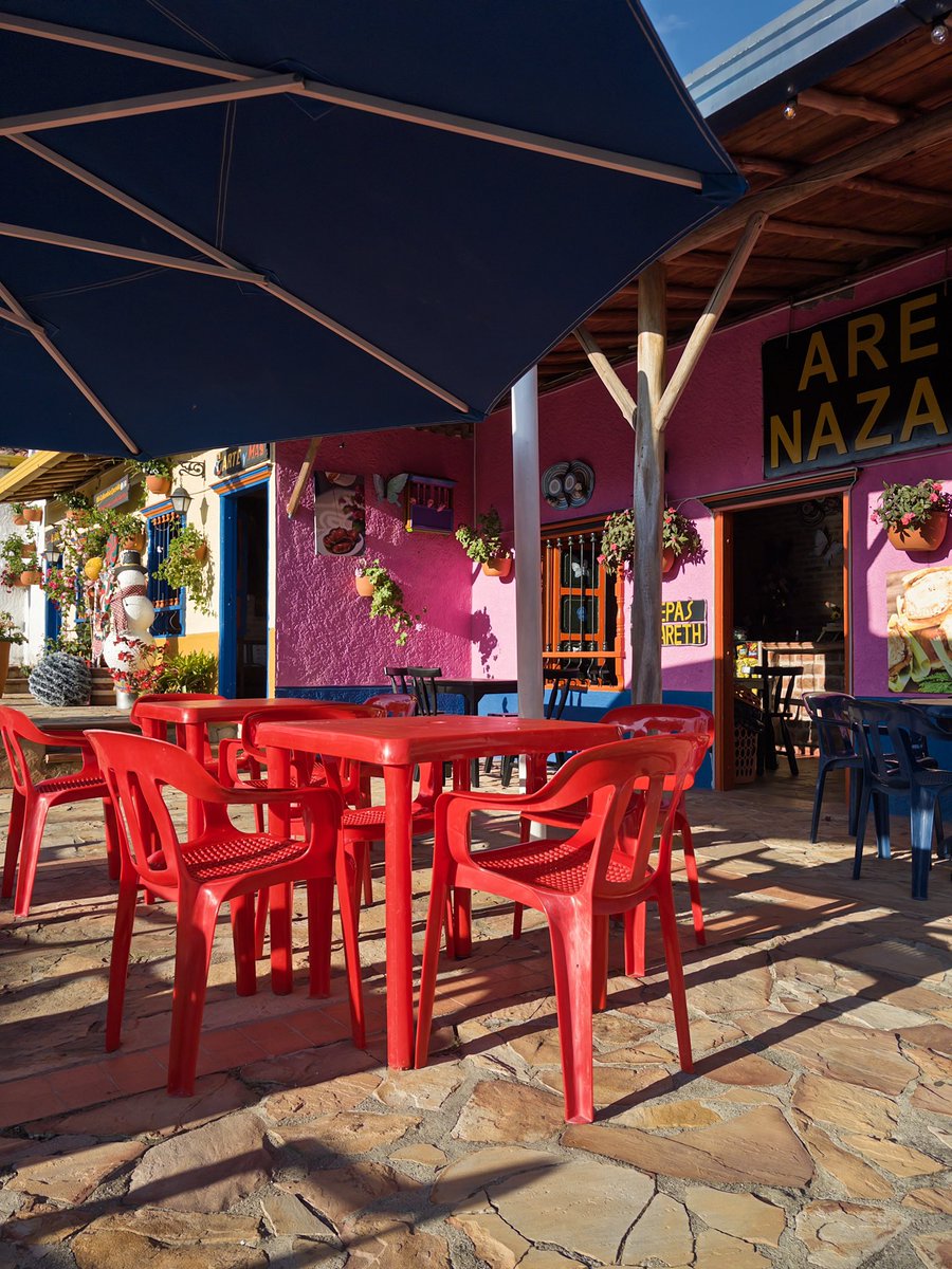 carolinena tweet media