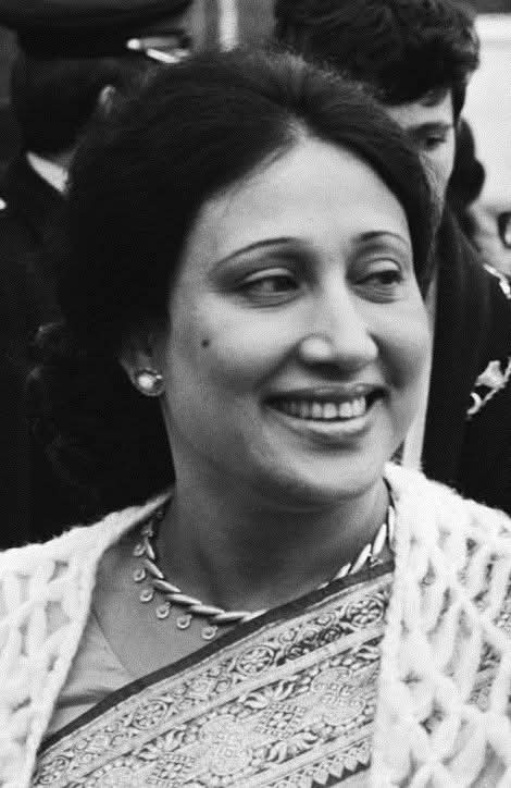 hb3sn's tweet photo. With heavy hearts, the nation mourns the loss of Begum Khaleda Zia, an undisputed leader and a symbol of strength and resilience. Her life was marked by sacrifice, courage, and an unwavering commitment to the people of Bangladesh. 

Inna.....raji'un

#Bangladesh
#Politics https://t.co/O9wUH5QaSM