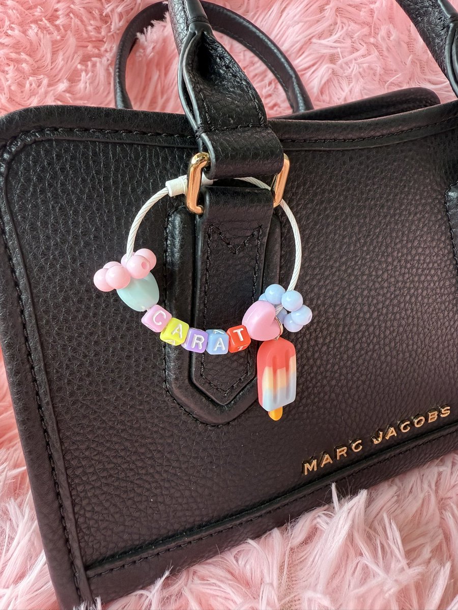 Ajusenn's tweet photo. LFB/WTS
Customized Loop Bag Charms 
Starts at 25 php

 #SVT_TOUR_NEW_BULACAN #SVT https://t.co/sFmFqBCfQg