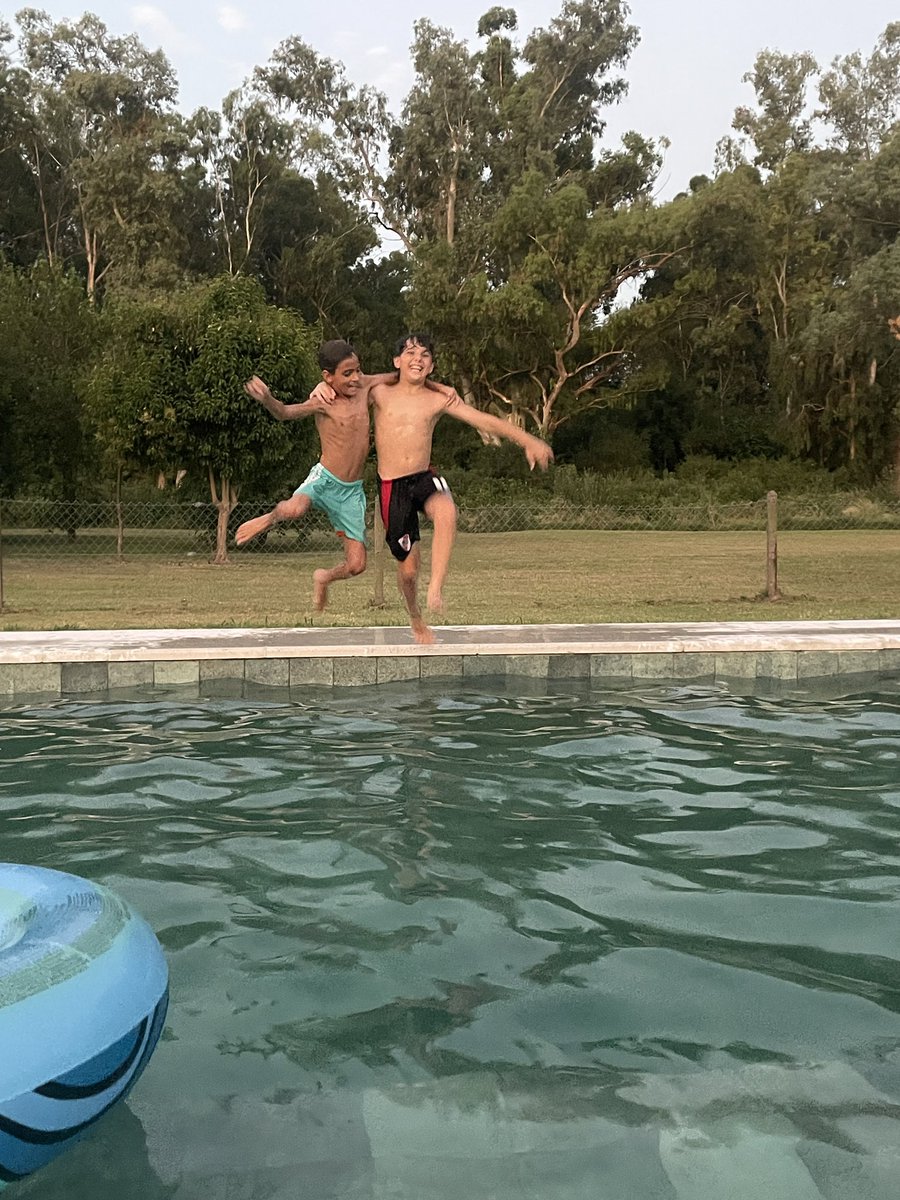 fronsis's tweet photo. Dias en el campo https://t.co/vTNyw6AfWs