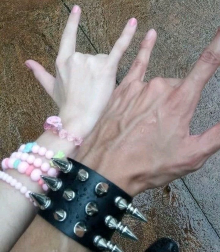 hoonbbei's tweet image. Oh corllit 5th gen leader