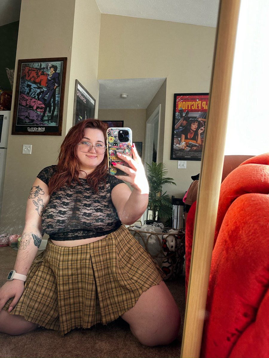 faexvalentine's tweet image. I know I’m on the bigger side of chubby but I’m hoping you’d still say hi